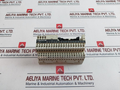 Schneider Electric Abe7-h16C31 Passive Connection Sub-base - Used Schneider Electric Abe7-h16C31 Passive Connection Sub-base - Used