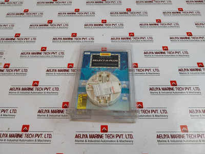 Traveller Tra-100 Fused Adaptor For Worldwide Use 5A 110-240V 211-0272