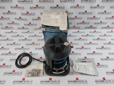 Aqua Signal Series 70 Double Lens Navigation Light 3070104000 24V Aqua Signal Series 70 Double Lens Navigation Light 3070104000 24V