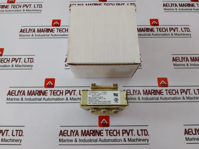 Honeywell At140B1024 Transformer 1-com 2-208V 3-240V 60Hz 0.22A Honeywell At140B1024 Transformer 1-com 2-208V 3-240V 60Hz 0.22A
