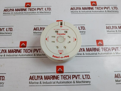 Traveller Adapter Select-a-plug Fused Max 5A 110-240V 
