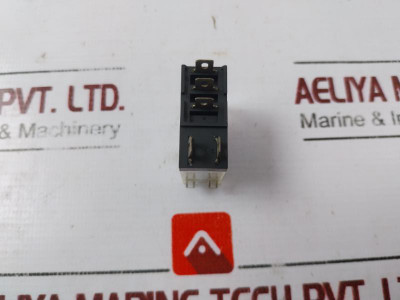 Lot of 4X OMRON G2R-1-SND Relay 5-Pin Plug-in 24V DC