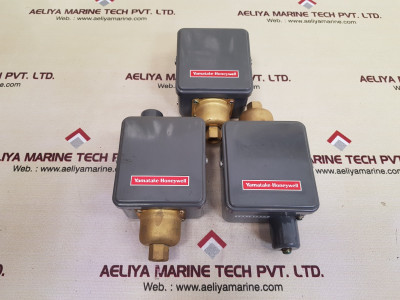 Yamatake-honeywell 81401986-003-0 Pressuretrol Controller