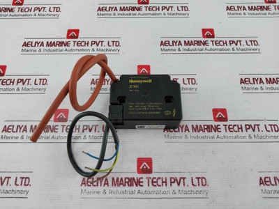 Honeywell Zt 931 Ignition Transformer Switch 14Kv 110/120V 0.25A 50/60Hz - Used