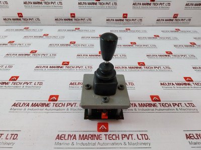 Danfoss 155B2752 At/7 Electric Remote Joystick Controller 155B2752 Ab/7 - Used