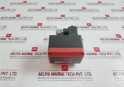 Schmid Ea1306P9 Pressure Gauge 804564.01.002 24V Dc 0-6 Bar - Used Schmid Ea1306P9 Pressure Gauge 804564.01.002 24V Dc 0-6 Bar - Used