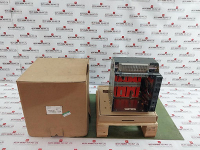 Schneider Electric Lv833163 Pole Drawout For Acb Circuit Breaker Masterpact Mtz