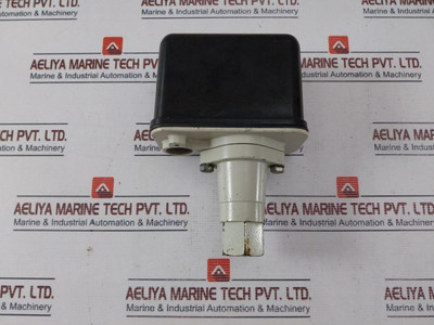 Siemens 6Kc3104-0A Pressure Switch 380V Vde 0660 10A, 500V - Used Siemens 6Kc3104-0A Pressure Switch 380V Vde 0660 10A, 500V - Used