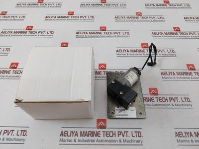 Knf Pml7576-nf30 Diaphragm Liquid Pump 24Vdc 0.51A 12.2W - Used Knf Pml7576-nf30 Diaphragm Liquid Pump 24Vdc 0.51A 12.2W - Used