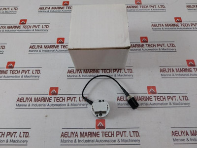 Waters 279010881 V-detail Pressure Sensor 15.5 Ksi - Used Waters 279010881 V-detail Pressure Sensor 15.5 Ksi - Used