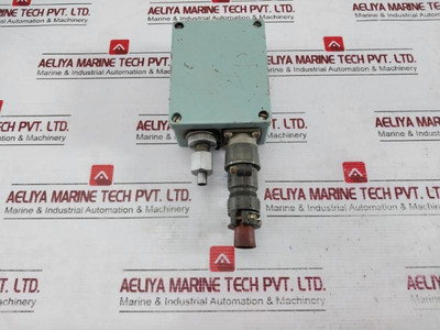 Krm-om5 Combined Relay 24V 60W 0.16 Mpa Ip54 009312 Ty25-02:300024-80 - Used