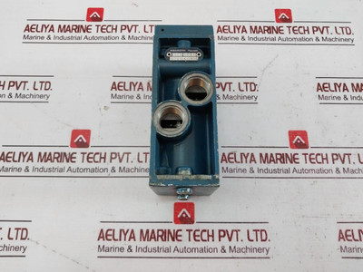 Rexroth 5711000100 Pneumatic Directional Valve 002 0594 - Used