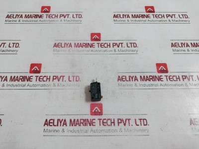 Lot Of 1X Omron V-16G-2C25 Microswitch Miniature Pin Plunger 0.1A 125V Dc - Used Lot Of 1X Omron V-16G-2C25 Microswitch Miniature Pin Plunger 0.1A 125V Dc - Used
