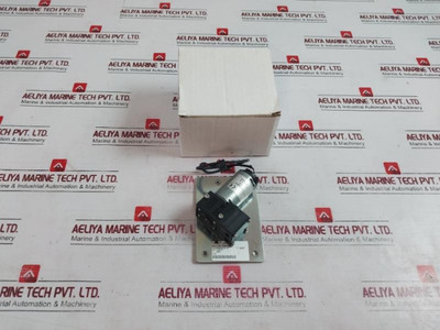 Knf Pml7576-nf30 Needle Wash Pump 1.12222151 24Vdc 1Rva1Cbg9Ee11 700005202 - Used Knf Pml7576-nf30 Needle Wash Pump 1.12222151 24Vdc 1Rva1Cbg9Ee11 700005202 - Used
