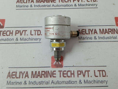 Fujikin 100083 Diaphragm Valve Type N.C. O.P. 0.34 0.69Mpa Agb6W000 - Used Fujikin 100083 Diaphragm Valve Type N.C. O.P. 0.34 0.69Mpa Agb6W000 - Used