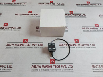 Keyence Ap-31 Pressure Sensor 5100481C 12-24Vdc 40V 100Ma Max - Used