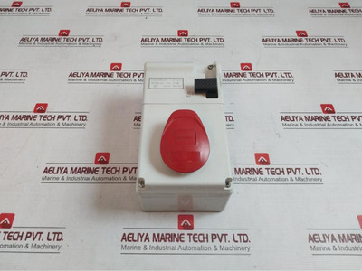 Bticino Cbs316/43 Industrial Plug With Socket Ip44 16A 6H 380-415V - Used Bticino Cbs316/43 Industrial Plug With Socket Ip44 16A 6H 380-415V - Used