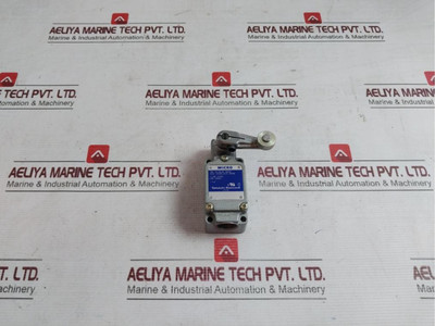 Yamatake-honeywell 1Ls1-j Micro Limit Switch 1/2Hp-125Vac 650-000.016 - New