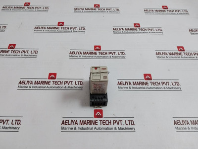 Telemecanique Run 31A22 P7 Relay Module With Base 250Vac 10A