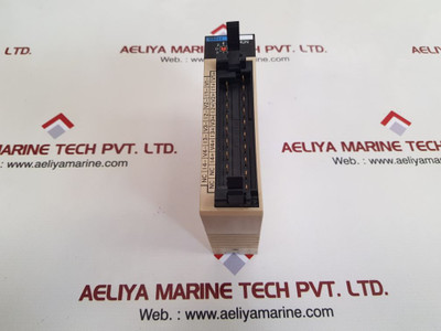 Omron c200h-da002 d/a unit Used