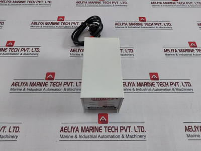 Deluxe Auto Step Down Transformer 250V 150W