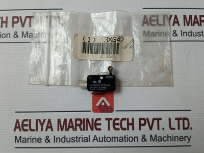 Omron V-15G5-1C25-k Basic Snap Action Switch 0.1A 125Vdc 2250Ra4 1 3Xg47