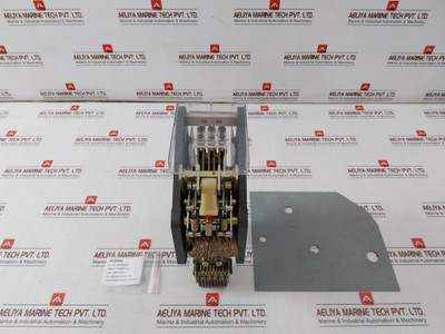 Larsen & Toubro Sl50060 Air Circuit Breaker 1600 Amp 4 Pole 3Wb1473 (Part Only) Larsen & Toubro Sl50060 Air Circuit Breaker 1600 Amp 4 Pole 3Wb1473 (Part Only)