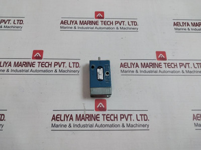 Wabco 5630700000 Directional Control Valve 002 1092