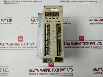 Yaskawa Electric Sgdm-04Ada Servo Drive 3Ph 0-230V 0-300Hz 2.8A 0.40Kw
