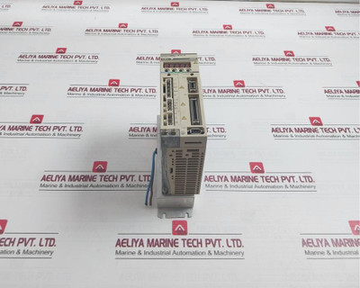 Omron R88D-wt01H Ac Servo Driver 200V-230V Ac 5060Hz