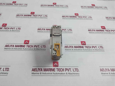 Omron Cqm1-id211 Input Unit 5-10Ma
