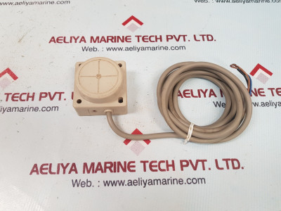 Fuji Pe-b30D Proximity Switch 10-30Vdc