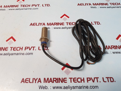 Telemecanique xs1m18mb230h4 proximity sensor