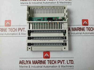 Schneider Electric 170Adi35000 Discrete Input Module Modicon Momentum 24Vdc