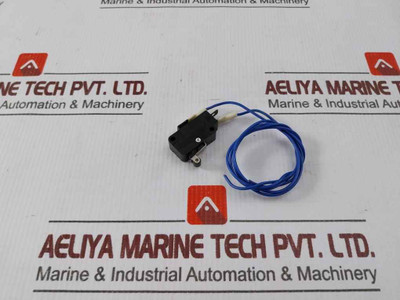 Lot of 2X Omron D2MV-1L22-1C3 Miniature Basic Microswitch w/ Cable 125VAC 1A