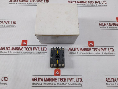 Lot Of 5X Omron P2Cf-08 Din Rail Relay Socket 10A 250Vac Resistive