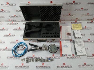 Ametek T-975 T-900 Series Pressure Calibration Hand Pump & Test Kit