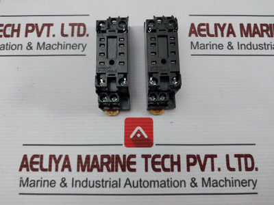 Lot Of 2X Omron Pyf08A-e Relay Socket 7A 250Vac