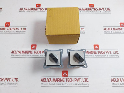 Pr17 OnOff Panel Mount Cam Switch 20A 690Vac 50Hz60Hz Baco