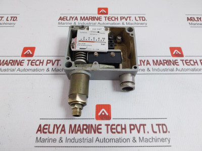 Pressure Switch 1-10Bar By Varma Trafag Pf-010-w (Not Working)