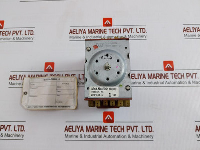 P-12200 By Ako 220 V 60Hz Timer Cycle