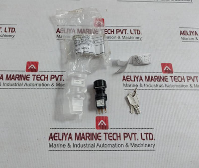 Idec Key Switch Ac-12 125V 5A Part No. Ha-c5