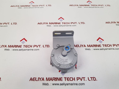 Rexroth p55161 pneumatics division relay valve