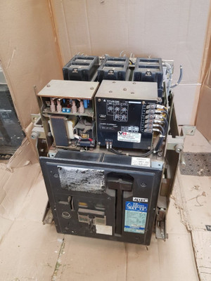 Hyundai Hat 12 Air Circuit Breaker 3-pole 660V Ac 1250A 50/60 Hz Hyundai Hat 12 Air Circuit Breaker 3-pole 660V Ac 1250A 50/60 Hz