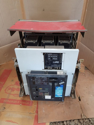 Hyundai Hat 25 Air Circuit Breaker 660 Vac 2500A 3-pole