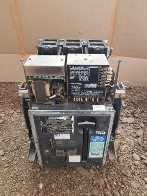 Hyundai Hat 16 3-pole Air Circuit Breaker 1600A 660 Vac 50/60Hz Hyundai Hat 16 3-pole Air Circuit Breaker 1600A 660 Vac 50/60Hz