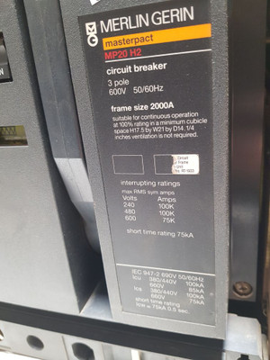 Merlin Gerin Masterpact Mp20 H2 Circuit Breaker 3 Pole 2000A 600V 50/60Hz