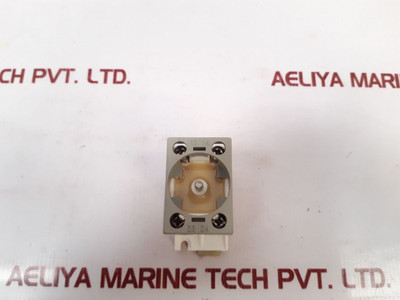 Cooper Crouse-hinds Ghg4171101R0002 Push Button 240V 50/60Hz 16A Ue250V Ie5A Cooper Crouse-hinds Ghg4171101R0002 Push Button 240V 50/60Hz 16A Ue250V Ie5A