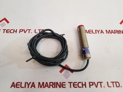 Telemecanique Xu9-m18Np340 Photoelectric Sensor