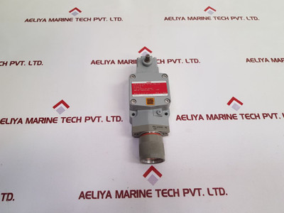 Azbil 1Lx7001-r Explosion Proof Switch 5A 250V Ac